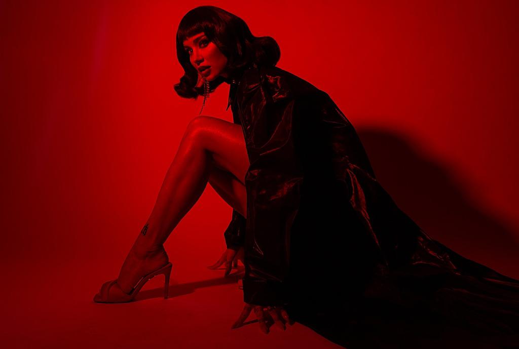 „Inspirația vine din ceea ce te înconjoară” – interviu cu Alina Ceușan