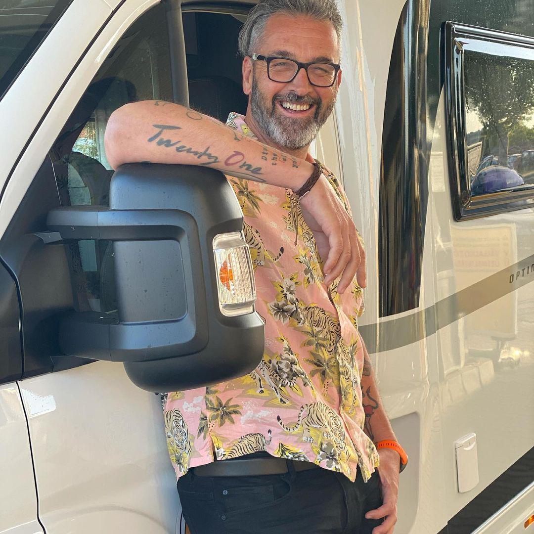 A Balkánon lakóautóval? Rákóczi Feri kalandjai Albániában!