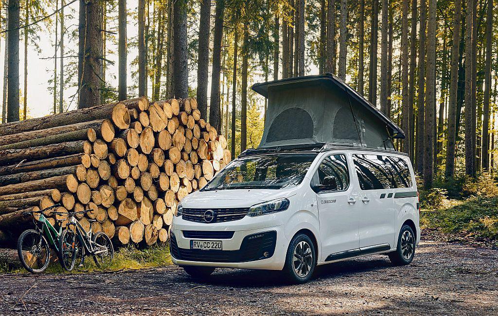 Opel și-a extins oferta cu un nou model campervan